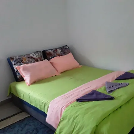 Apartment 25. Novembar Apartman *